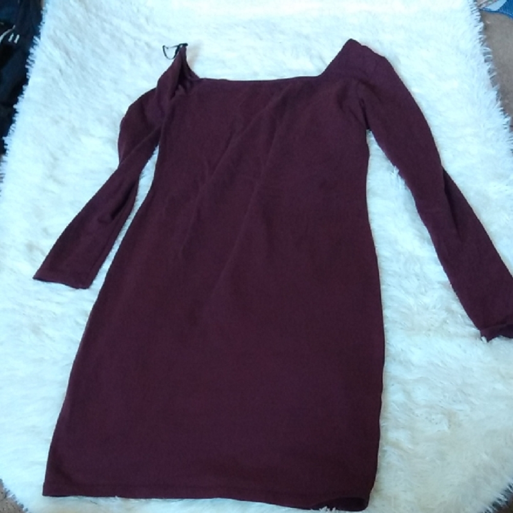 Women's Off-Shoulder Long Sleeve Dress in Burgundy